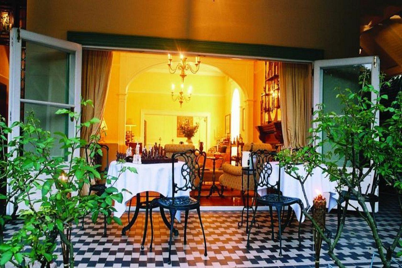 Hacklewood Hill Country House Port Elizabeth Bagian luar foto