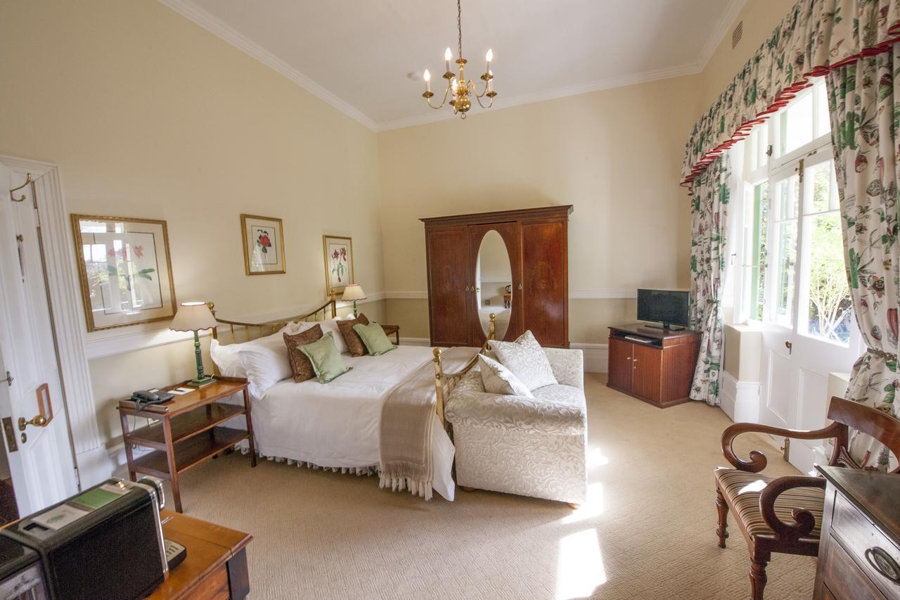 Hacklewood Hill Country House Port Elizabeth Bagian luar foto